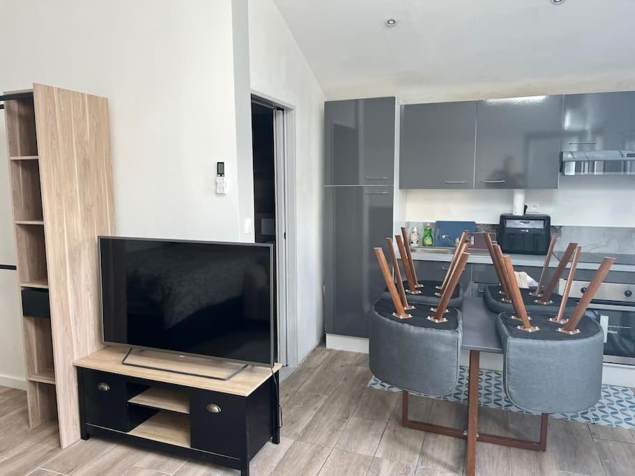 Maisonnette Avec Terrasse Avec Spa Privatif Lutterbach Eksteriør billede