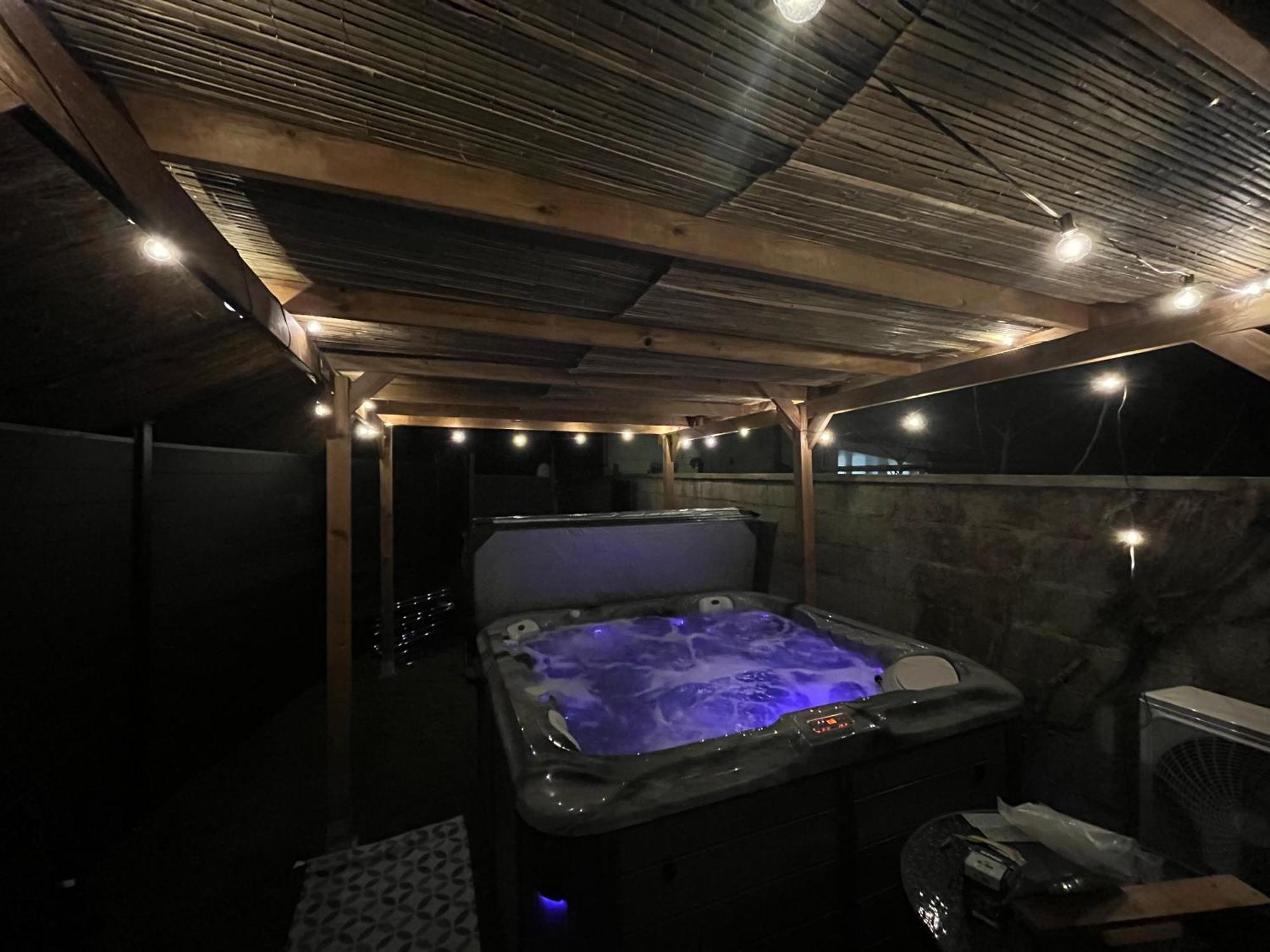 Maisonnette Avec Terrasse Avec Spa Privatif Lutterbach Eksteriør billede